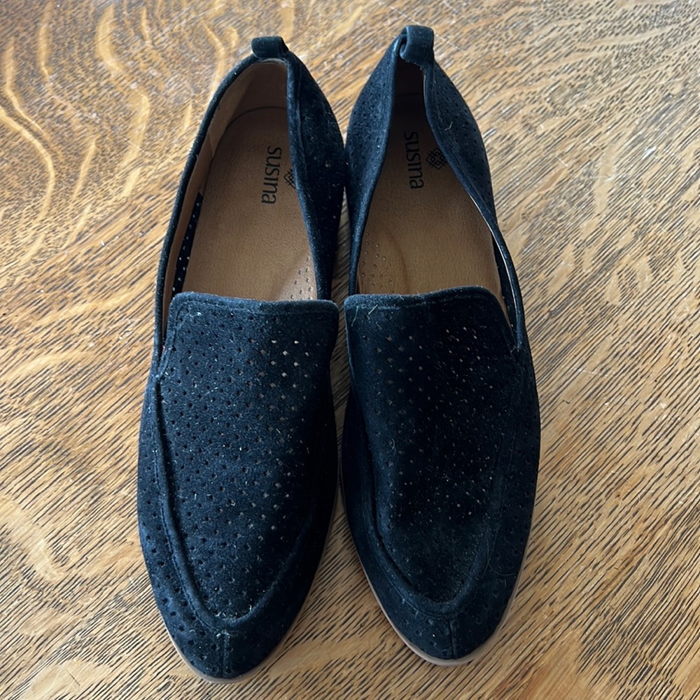 Susina black suede loafer